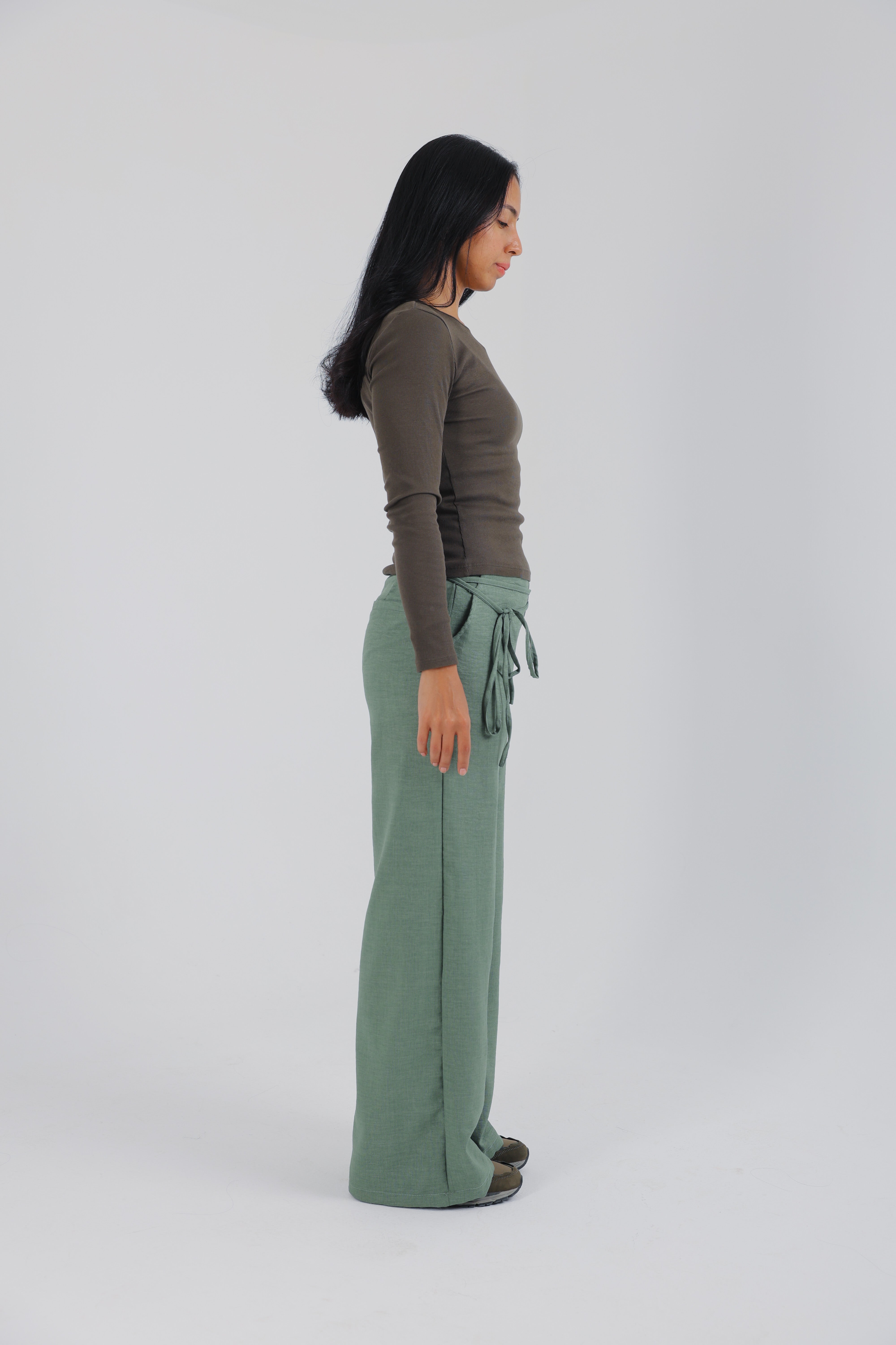 TIE PANTS IN PALM TREE GREEN