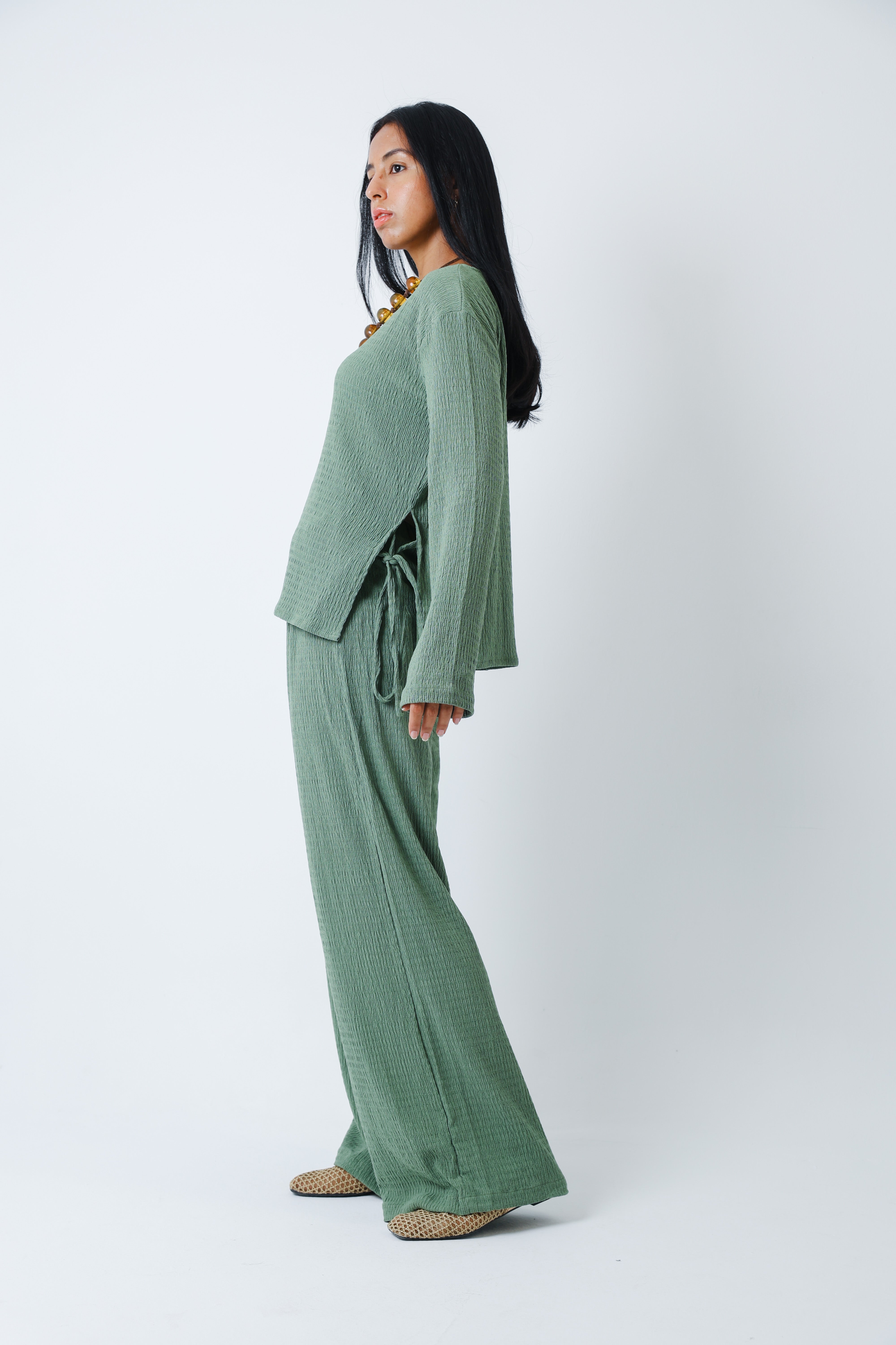 TEXTURED SET IN PALM TREE GREEN